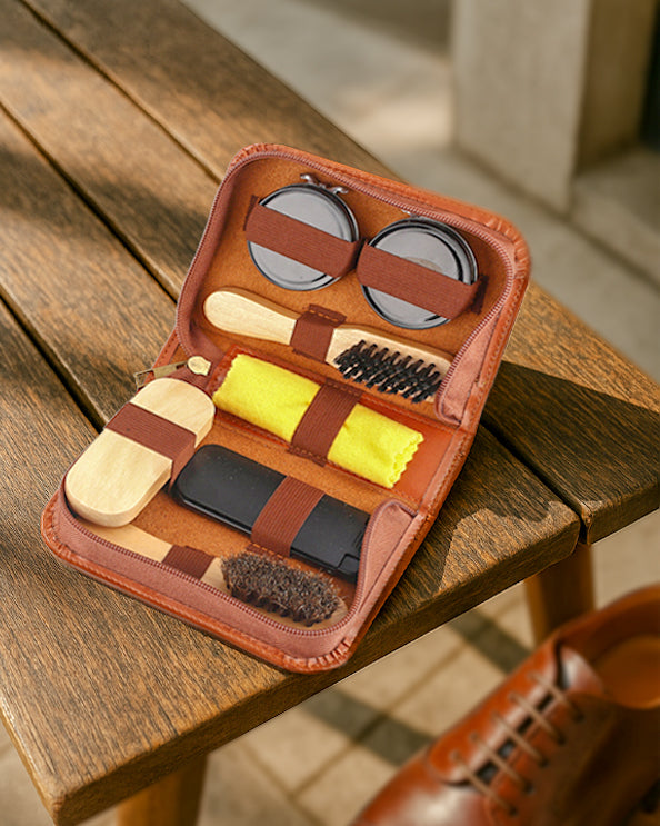 Men's Republic Shoe Shine Kit - 7 Pieces in Zipper Bag