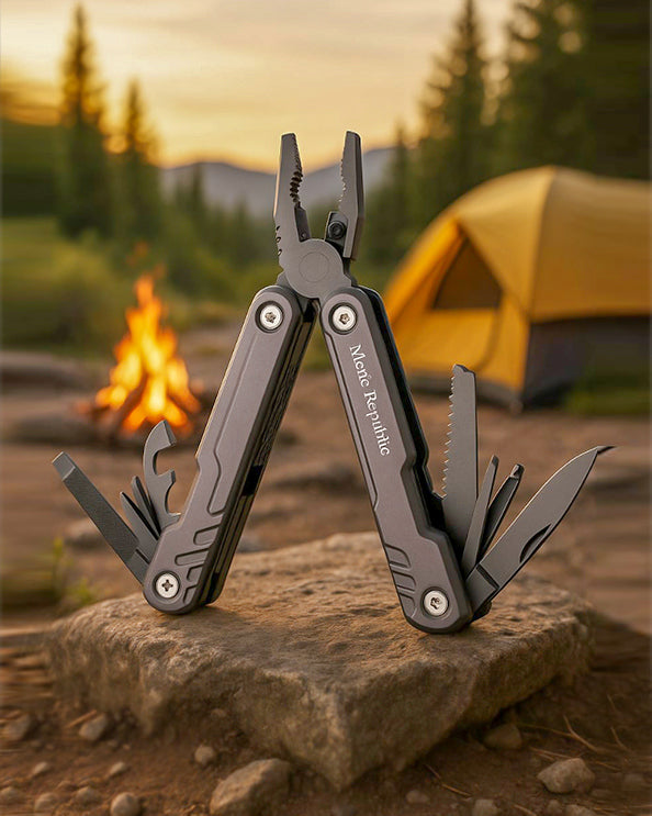 Men's Republic Multifunction Pliers and Key Chain
